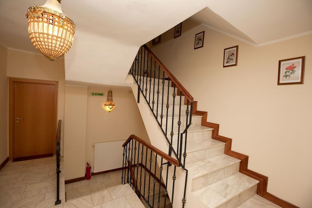 Pension Dinu Residence Тимишоара Экстерьер фото