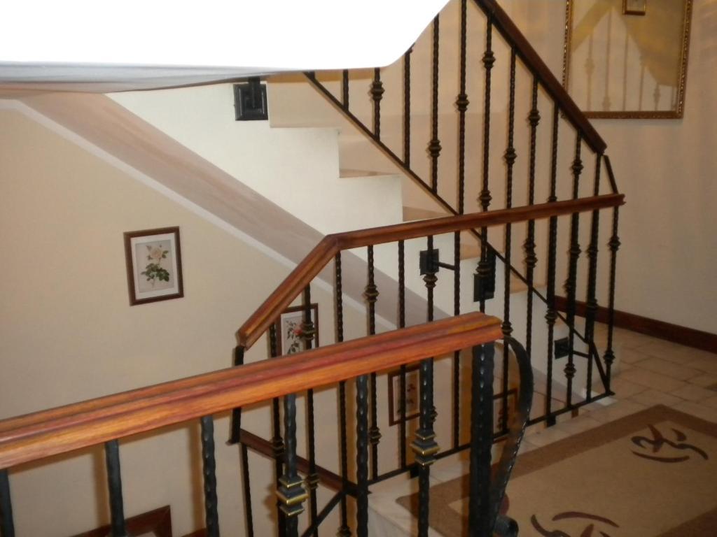 Pension Dinu Residence Тимишоара Экстерьер фото